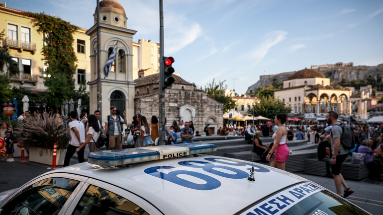 Επιχείρηση της Αστυνομίας για την αποφυγή συνωστισμού στις πλατείες Επιχείρηση της Αστυνομίας για την αποφυγή συνωστισμού στις πλατείες