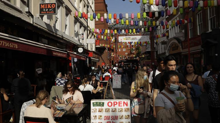 Βρετανία: Σε καραντίνα 14 ημερών οι ταξιδιώτες από Τουρκία και Πολωνία