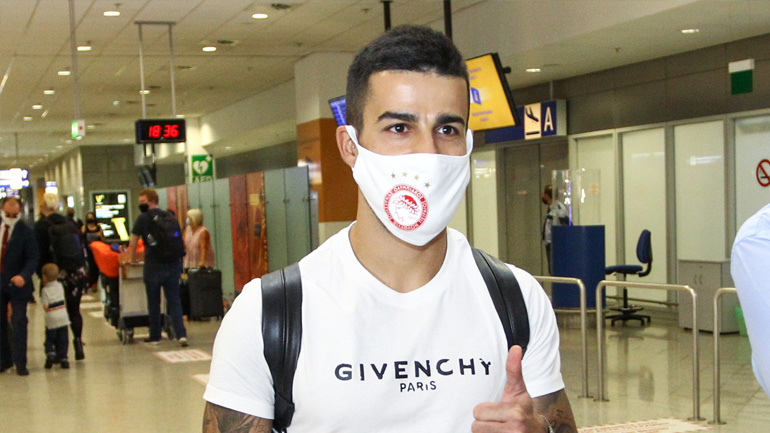 Ολυμπιακός: Έφτασε στην Αθήνα ο Τιάγκο Σίλβα