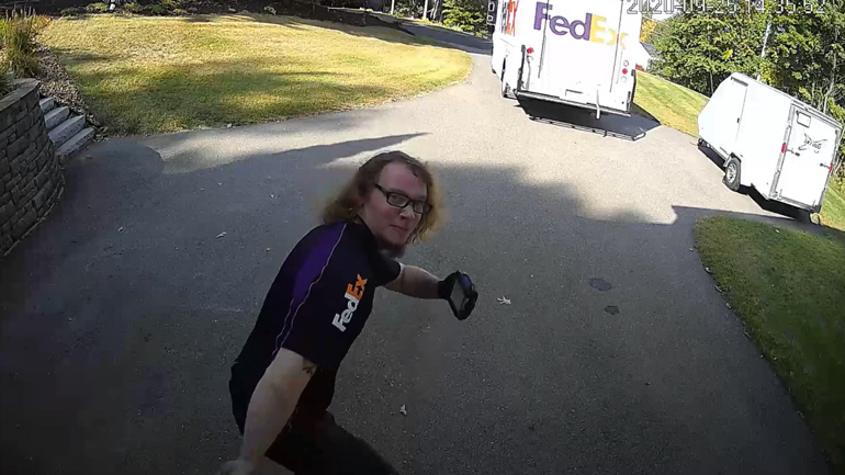 Το πακέτο παραδόθηκε με ασφάλεια και χαρά 