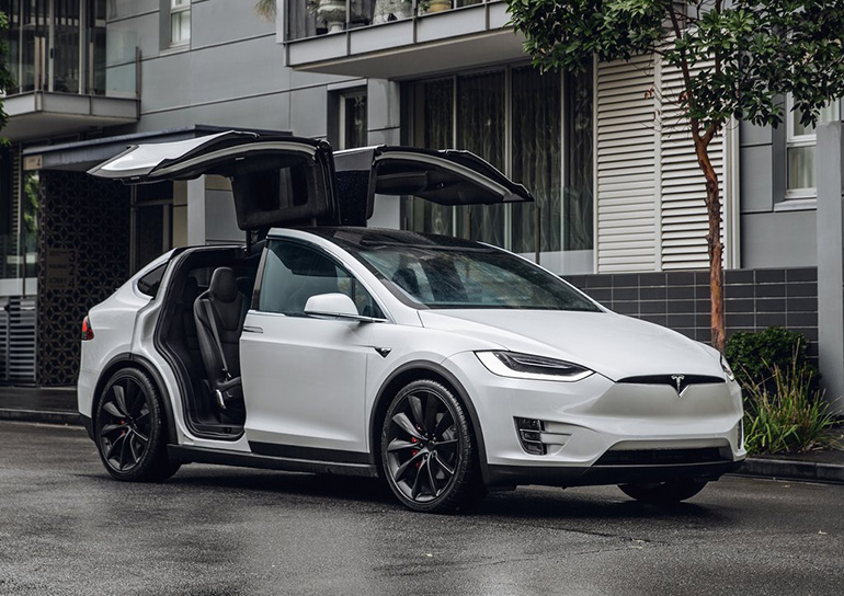 Το Tesla Model X