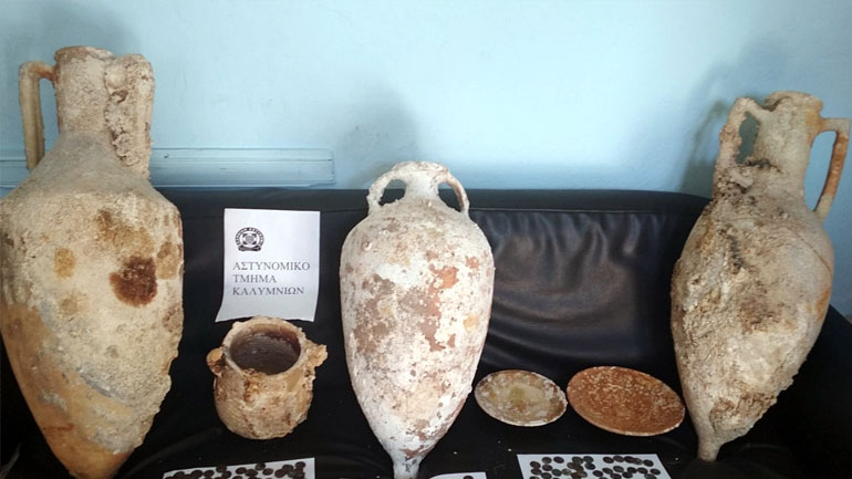 Συλλήψεις στην Κάλυμνο για παράνομη κατοχή αρχαιοτήτων