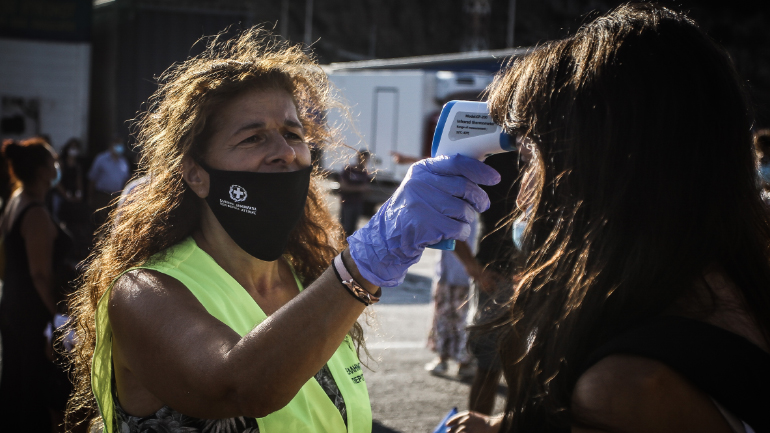 Μαζικά τεστ κορωνοϊού στην Πέλλα μετά τα 114 κρούσματα σε κονσερβοποιία