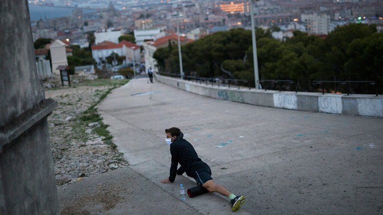 Covid-19: Η περιφέρεια του Παρισιού σε κατάσταση ύψιστου συναγερμού