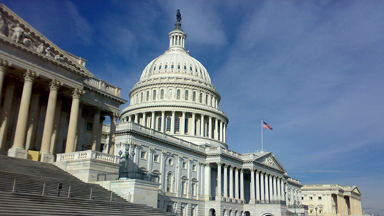 Κορωνοϊός: Θετικός και τρίτος Αμερικανός γερουσιαστής της επιτροπής δικαστικών υποθέσεων