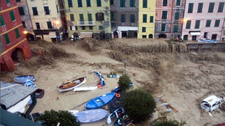 Πέντε νεκροί στις ακτές και την ενδοχώρα της Λιγουρίας λόγω των κατακλυσμιαίων βροχών
