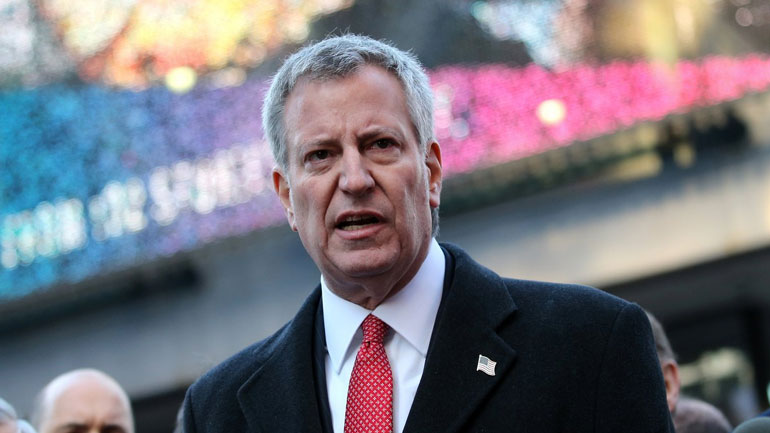 Έτοιμος για επαναφορά μέτρων lockdown σε συνοικίες της Νέας Υόρκης ο δήμαρχος της πόλης