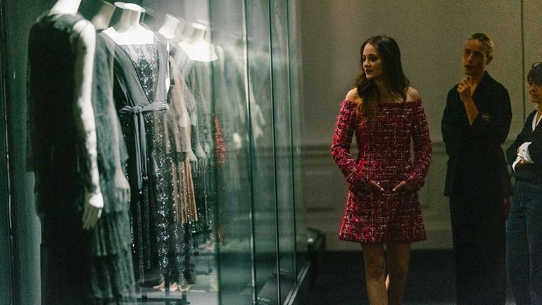 Οι μούσες της Chanel βρέθηκαν στα εγκαίνια της έκθεσης «Gabrielle Chanel Fashion Manifesto»