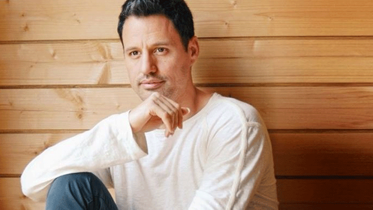 «Πάμε μαζί»: Η νέα επιτυχία του Γρηγόρη Πετράκου