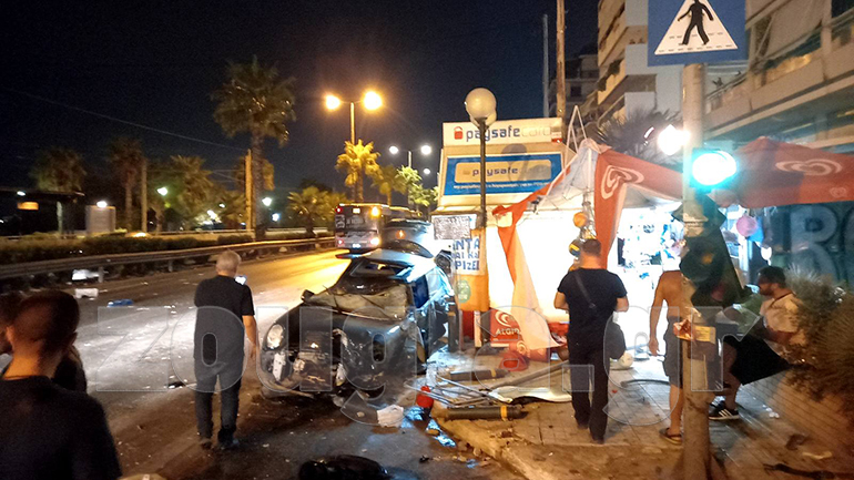 Παλαιό Φάληρο: Αυτοκίνητο ξέφυγε από την πορεία του λόγω υπερβολικής ταχύτητας