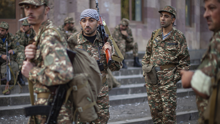 Οι δυνάμεις του Ναγκόρνο Καραμπάχ αποσύρθηκαν από «ορισμένους τομείς του μετώπου»