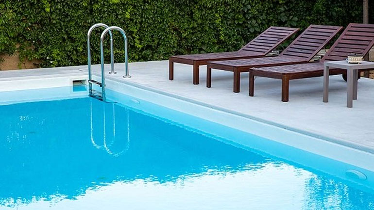 Αγωγή μαμούθ Γάλλων για τον πνιγμό των δύο παιδιών τους σε πισίνα ξενοδοχείου