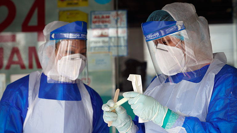 Ρωσία: 11.615 νέες μολύνσεις από τον κορωνοϊό