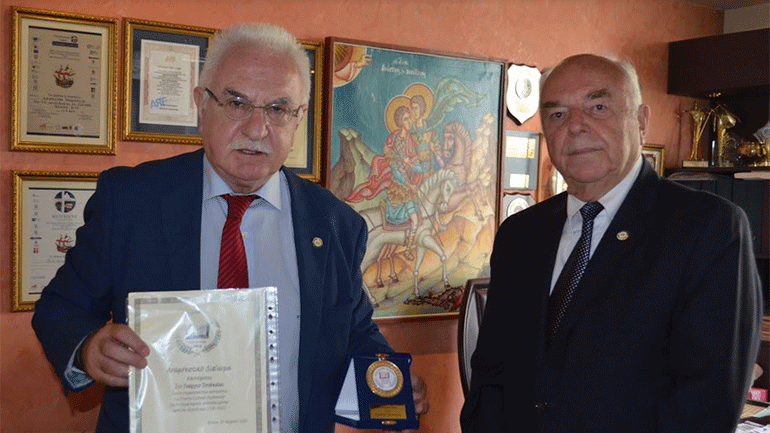 Τον Γιώργο Τσούκαλη βράβευσε η Ένωση Ελλήνων Λογοτεχνών