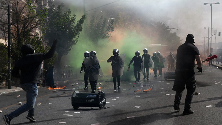 Επεισόδια έπειτα από την ανακοίνωση της ετυμηγορίας Επεισόδια έπειτα από την ανακοίνωση της ετυμηγορίας