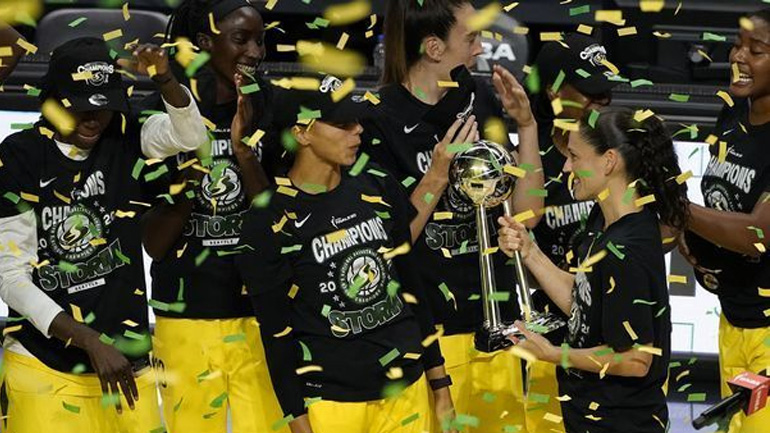 WNBA: Πρωταθλήτρια με «σκούπα» η Σιάτλ Στορμ