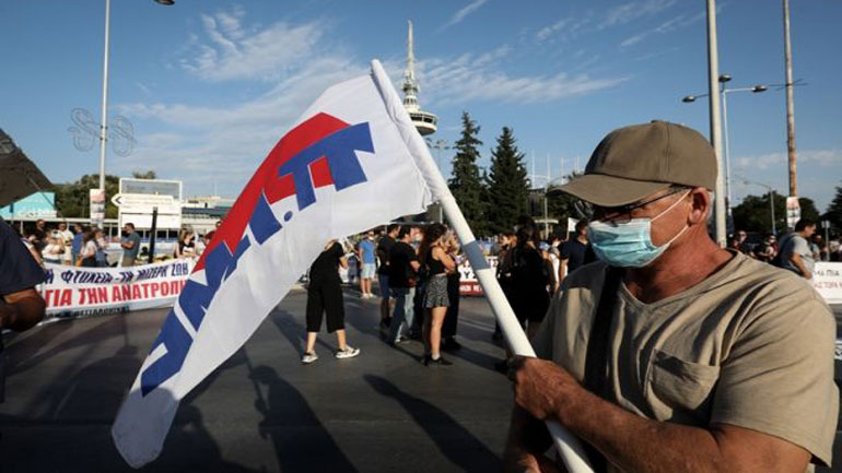 Σε εξέλιξη πορεία συνδικάτων, σωματείων και μαζικών φορέων προς τη Βουλή