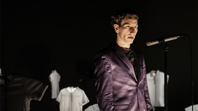 Για δύο τελευταίες παραστάσεις επιστρέφει ο «Οιδίπους» σε σκηνοθεσία Δημήτρη Καραντζά