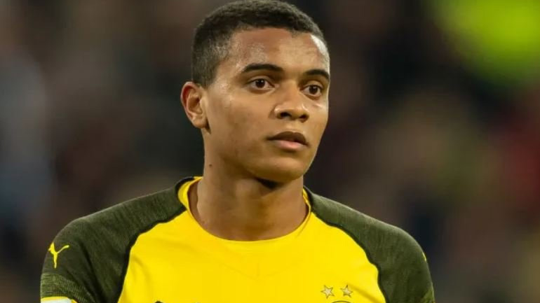 Θετικός στον κορωνοϊό ο Ακανζί της Ντόρτμουντ