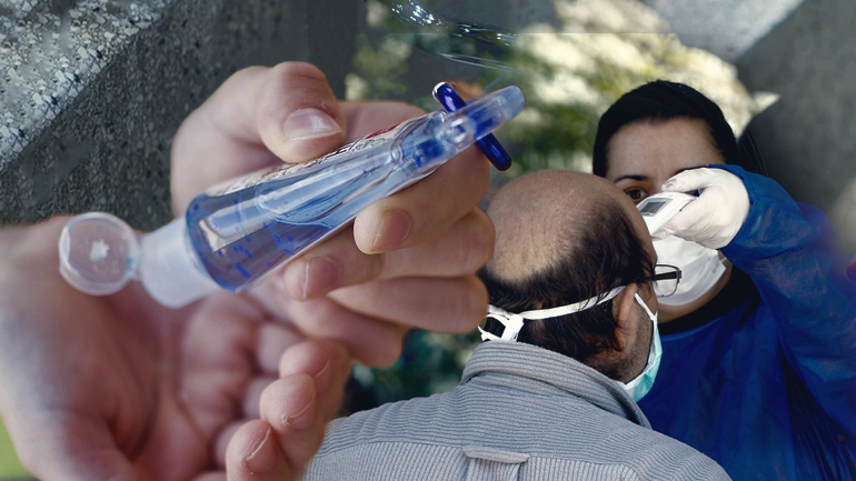 Νέο άλμα με 436 κρούσματα σε 24 ώρες