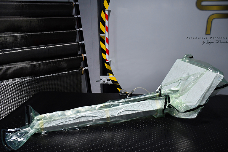 Εξαρτήματα του.. καροτσιού το οποίο υπάρχει περίπτωση να δούμε και στην παραγωγή!