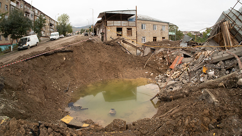 Ναγκόρνο-Καραμπάχ: Άλλη μια νύχτα βομβαρδισμών στο Στεπανακέρτ