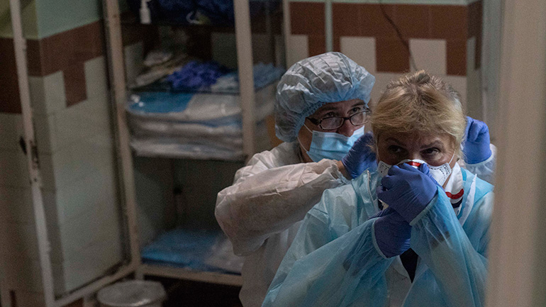 Αριθμός ρεκόρ 5.397 νέων κρουσμάτων κορωνοϊού καταγράφηκε στην Ουκρανία