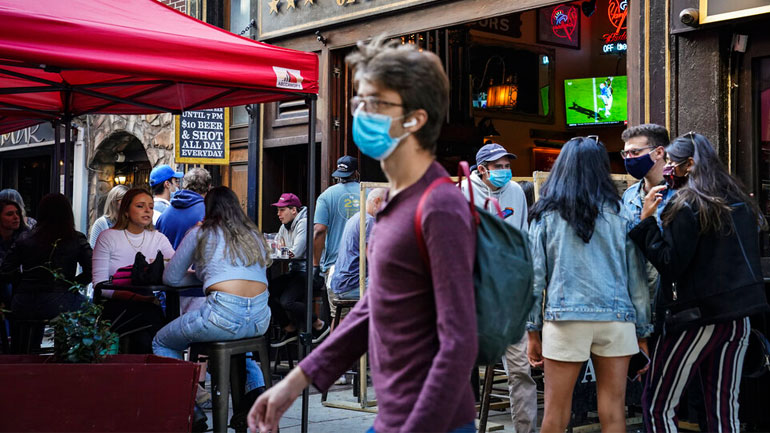 Ανοίγουν τα εμπορικά στο Λος Άντζελες, αλλά όχι οι κινηματογράφοι – Aυστηρά μέτρα σε πολλές περιοχές