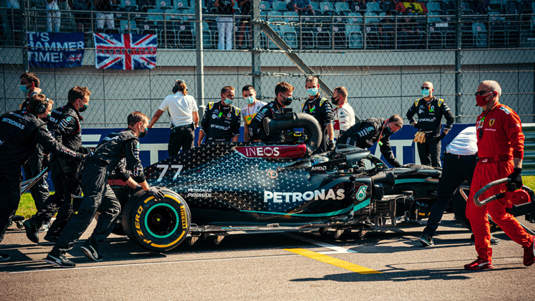 Μέλος της Mercedes-AMG F1 βρέθηκε θετικό στον κορωνοϊό Μέλος της Mercedes-AMG F1 βρέθηκε θετικό στον κορωνοϊό