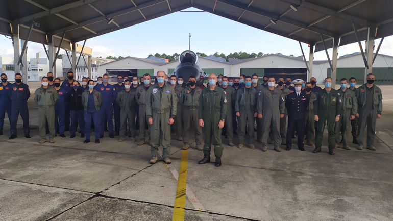 «Πέταξε» με Rafale στη Γαλλία ο αρχηγός του ΓEA Γ. Μπλιούμης