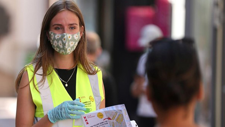 Έρευνα: Οι αλτρουιστές τηρούν περισσότερο τα μέτρα προστασίας από ό,τι οι εξωστρεφείς και παρορμητικοί