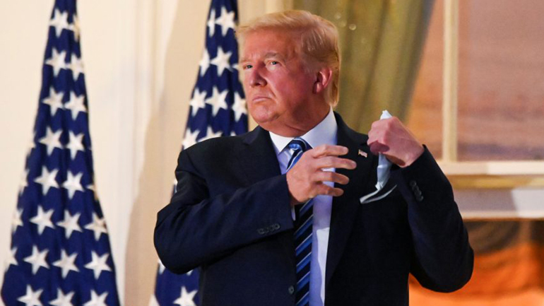 Οι Αμερικανοί χάνουν την εμπιστοσύνη τους στον Τραμπ λόγω του τρόπου διαχείρισης της πανδημίας