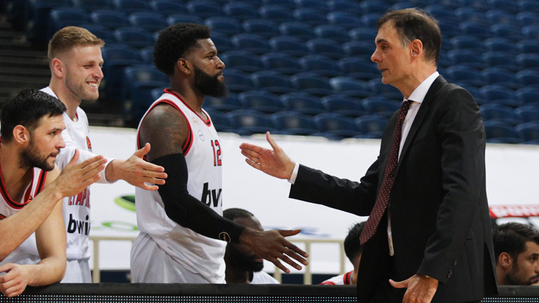 Μπαρτζώκας: «Τα εύσημα στους παίκτες μου για τα ριμπάουντ»