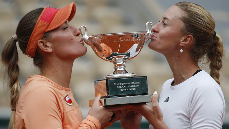 Ρολάν Γκαρός: Μλαντένοβιτς και Μπάμπος κράτησαν τα «σκήπτρα» στο διπλό