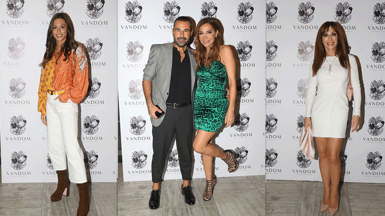 Λαμπερά εγκαίνια με επώνυμους καλεσμένους στο κέντρο της Αθήνας