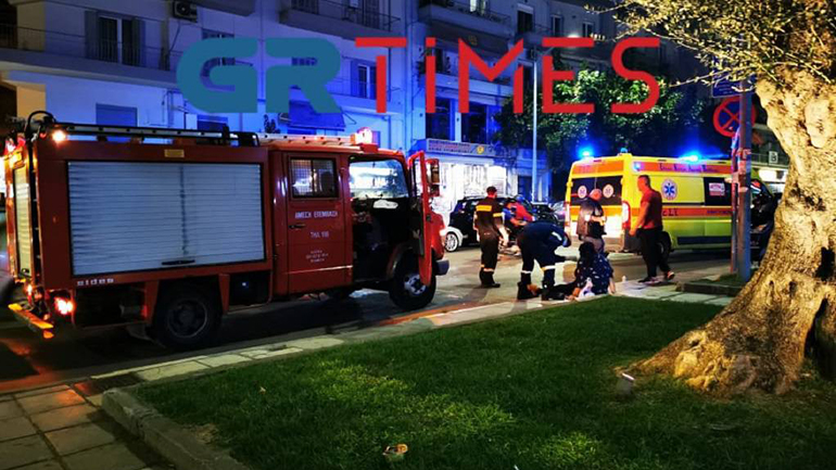Θεσσαλονίκη: Μοτοσυκλέτα παρέσυρε πεζή στο κέντρο της πόλης