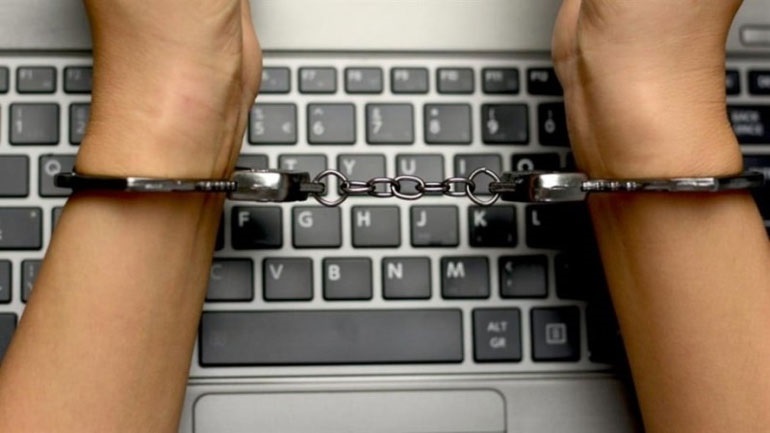 Βρετανία: Τριάντα ένα άτομα συνελήφθησαν για παιδική πορνογραφία