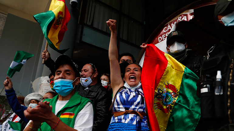 Βολιβία-Προεδρικές εκλογές: Συσπείρωση συντηρητικών κατά του Έβο Μοράλες