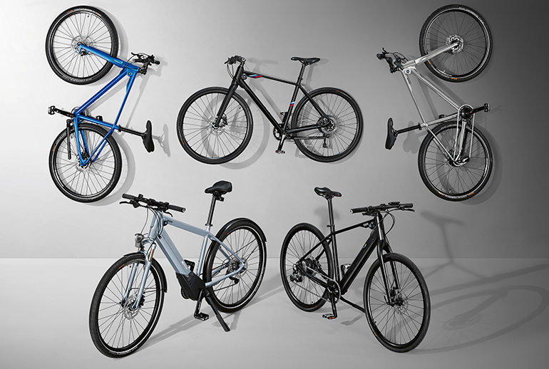 Τα ποδήλατα της BMW είναι διαθέσιμα σε επιλεγμένους αντιπροσώπους...