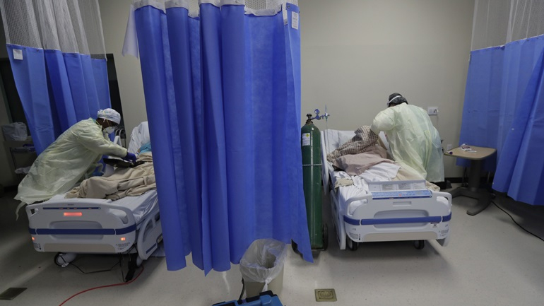 Covid-19: Καταγράφηκε η πέμπτη περίπτωση αναμόλυνσης από τον SARS-CoV-2