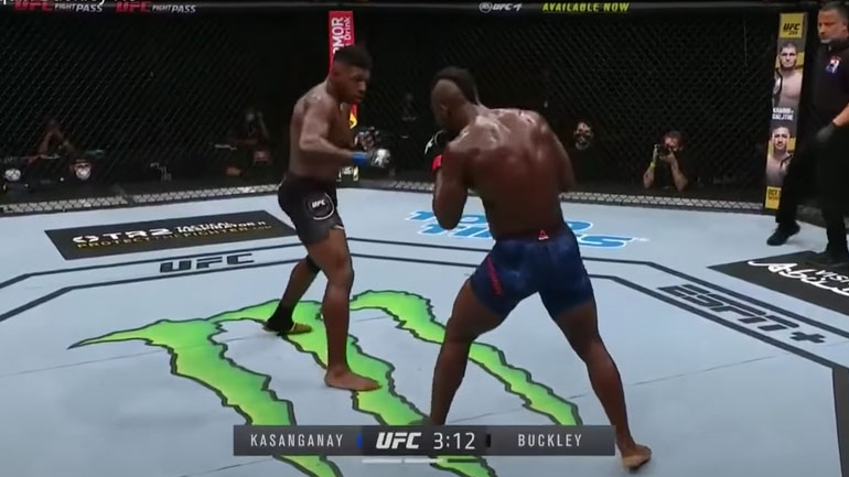 Το νοκ άουτ της χρονιάς