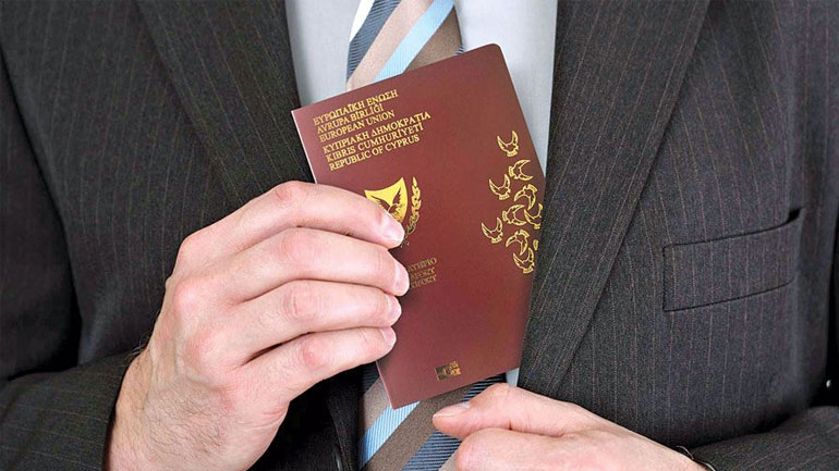 Αντιδράσεις στην Κύπρο μετά την προβολή βίντεο από το Αλ Τζαζίρα για τα «χρυσά διαβατήρια» Αντιδράσεις στην Κύπρο μετά την προβολή βίντεο από το Αλ Τζαζίρα για τα «χρυσά διαβατήρια»
