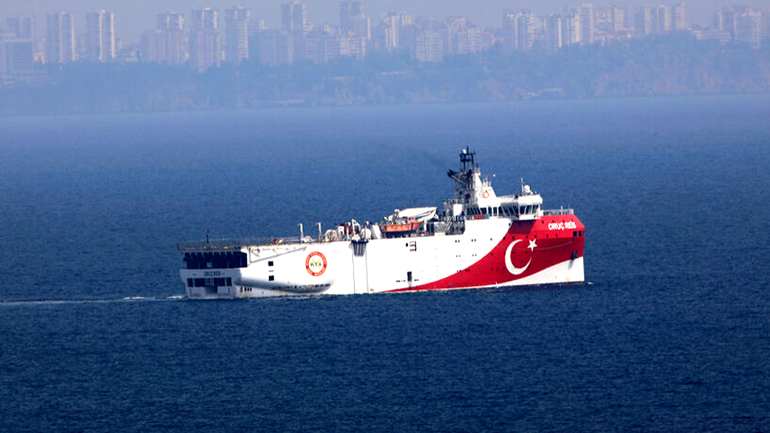 To Oruc Reis αρχίζει υποθαλάσσιες έρευνες