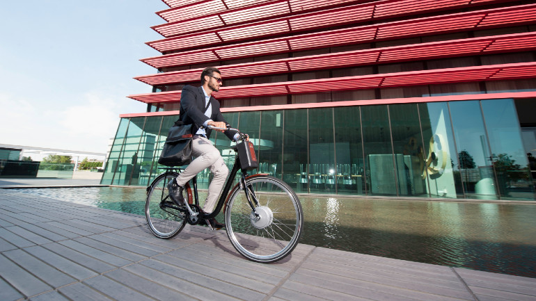 Ηλεκτρικό ποδήλατο με αποσπώμενη μπαταρία από την Askoll