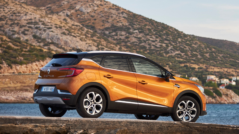 Έχει μήκος 4.227 χλστ., πλάτος 1.797 χλστ. και ύψος 1.576 χλστ. 