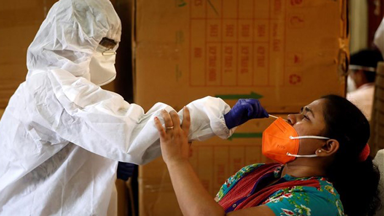 Ραγδαία αύξηση των κρουσμάτων και των θανάτων από κορωνοϊό και στην Ινδία