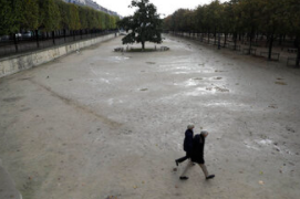 Ο Κήπος του Κεραμεικού στο Παρίσι, άδειος λόγω της πανδημίας