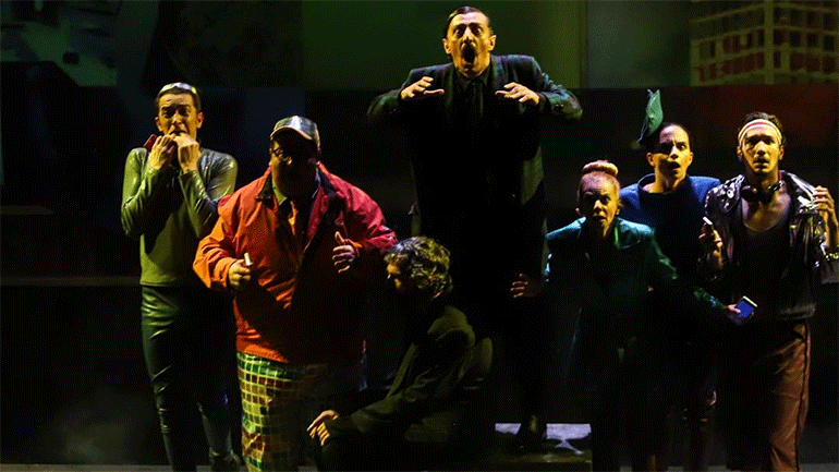 «Ο Ρινόκερος» με τον Άρη Σερβετάλη στο θέατρο Κιβωτός