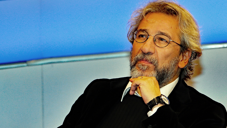 Τουρκία: Αντιμέτωπος με 35 χρόνια κάθειρξη ο δημοσιογράφος Τζαν Ντουντάρ