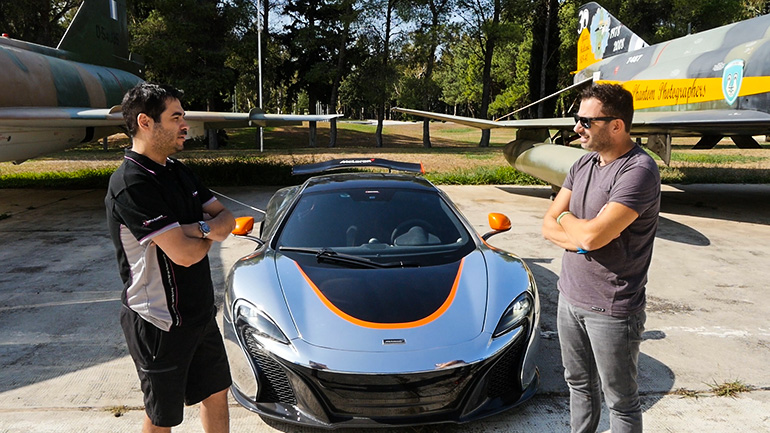 Ο Σπύρος Πανόπουλος έχει στην κατοχή του τη συγκεκριμένη McLaren των 1.400 ίππων!